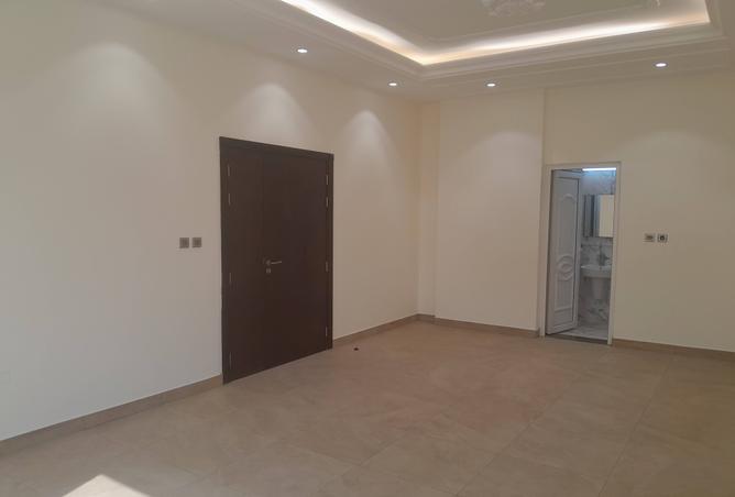 934119 - Property Image 3