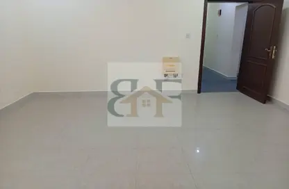 شقة - 2 غرف نوم - 2 حمامات للايجار في المنتزه - الدوحة