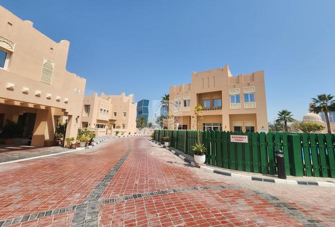 Villa - 5 Bedrooms - 6 Bathrooms for rent in West Bay Lagoon Street - West Bay Lagoon - Doha