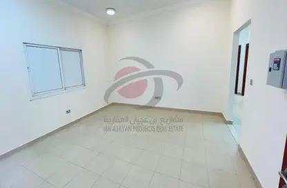 شقة - 3 غرف نوم - 2 حمامات للايجار في طريق سلوى - المنطقة الصناعية القديمة - الريان - الدوحة