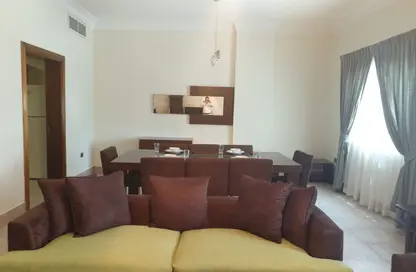 Apartment - 2 Bedrooms - 3 Bathrooms for rent in Anas Street - Fereej Bin Mahmoud North - Fereej Bin Mahmoud - Doha