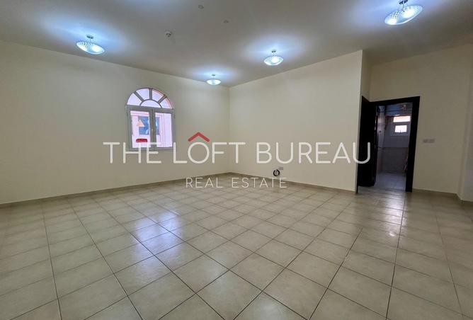 966078 - Property Image 2