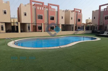 مجمع سكني - 5 غرف نوم - 4 حمامات للايجار في الخيصة - الخيصة - أم صلال محمد