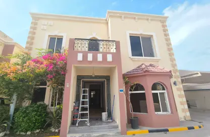 مجمع سكني - 3 غرف نوم - 3 حمامات للايجار في شارع الحضارة - الثمامة - الدوحة