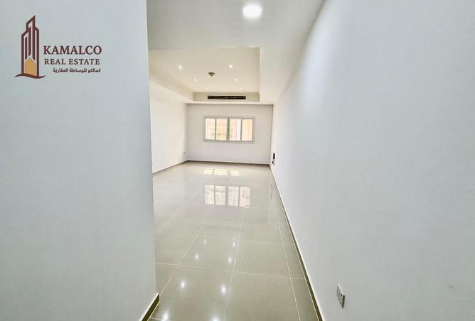 942702 - Property Image 2