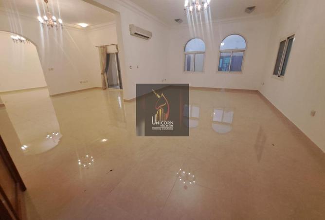 941285 - Property Image 3