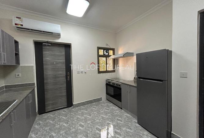 911913 - Property Image 2