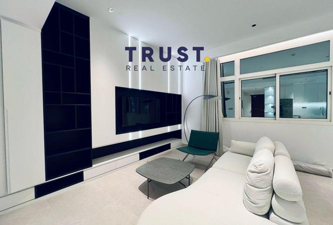 983784 - Property Image 2