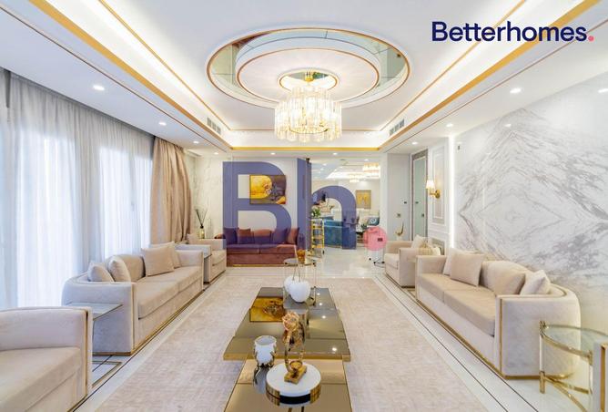 896856 - Property Image 2