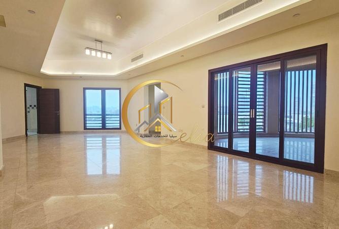 928823 - Property Image 2