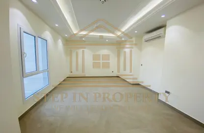 Apartment - 2 Bedrooms - 2 Bathrooms for rent in Al Nasr Street - Al Nasr - Doha