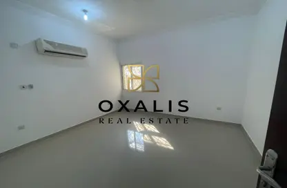 Apartment - 3 Bedrooms - 2 Bathrooms for rent in Al Jazi Compound - Bin Omran - Fereej Bin Omran - Doha