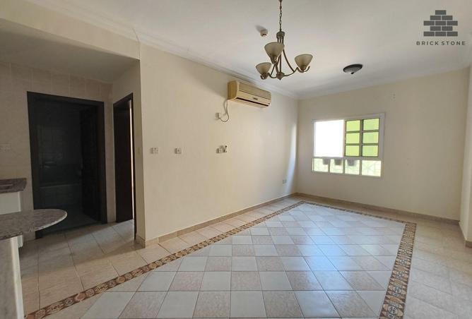 965052 - Property Image 2