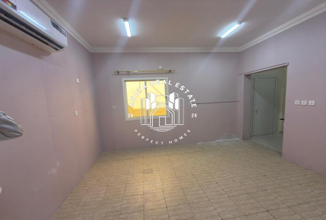 998205 - Property Image 3