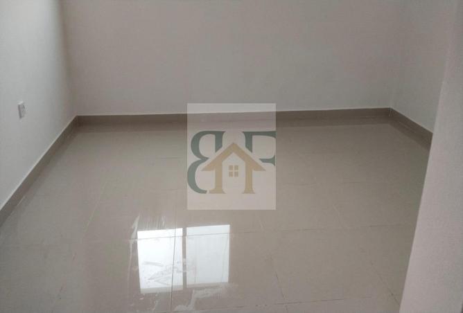 988662 - Property Image 2