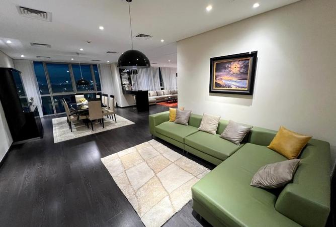 961303 - Property Image 2