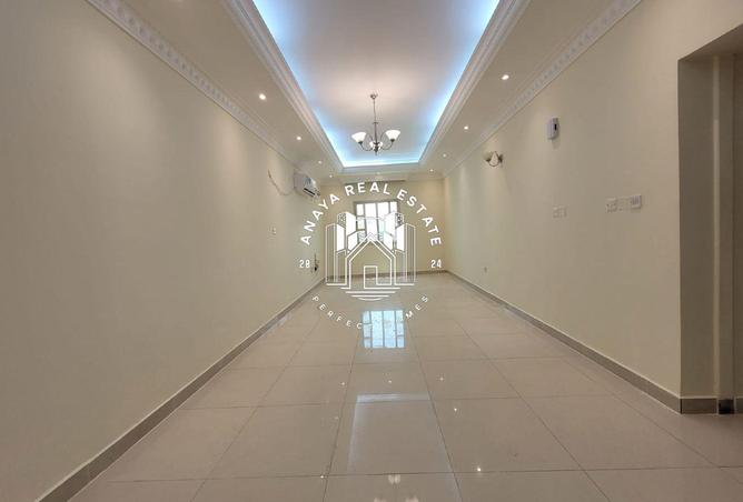 975938 - Property Image 2