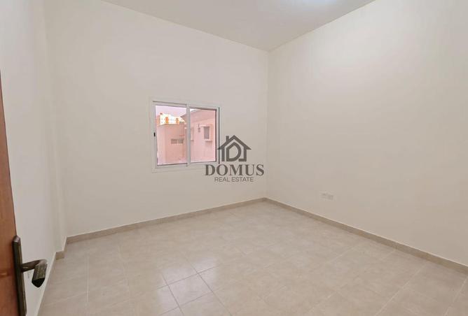 942855 - Property Image 2