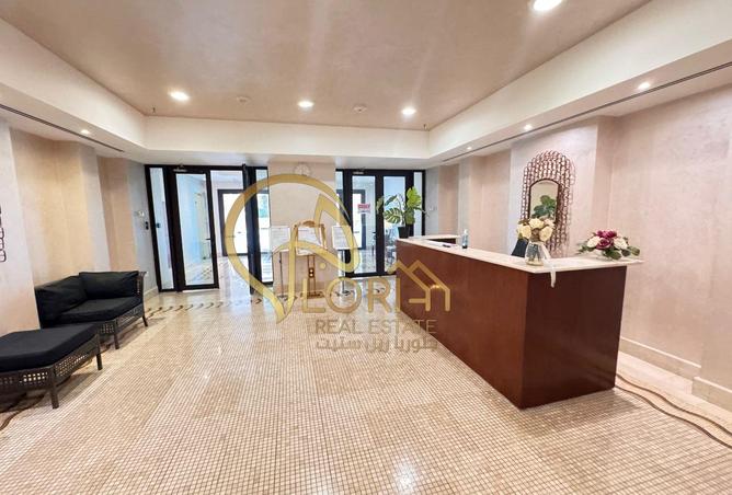 987823 - Property Image 3