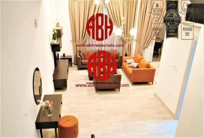 مجمع سكني - 3 غرف نوم - 4 حمامات للايجار في شارع الدانة - مريخ - المريخ - الدوحة