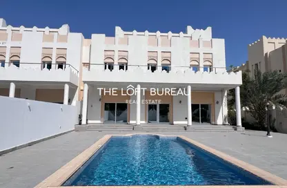 Villa - 3 Bedrooms - 4 Bathrooms for rent in West Gate - West Bay Lagoon - Doha