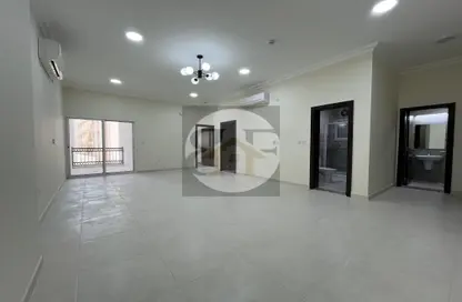 Apartment - 2 Bedrooms - 2 Bathrooms for rent in Al Mansoura - Al Mansoura - Doha