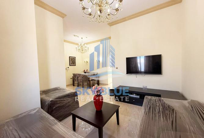 956420 - Property Image 2