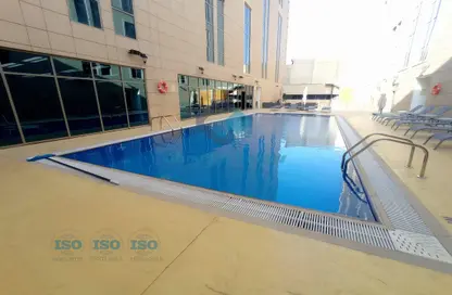 صورة لـ حوض سباحة شقة - 1 حمام للبيع في شارع انس - فريج بن محمود الشمالي - فريج بن محمود - الدوحة ، صورة رقم 1