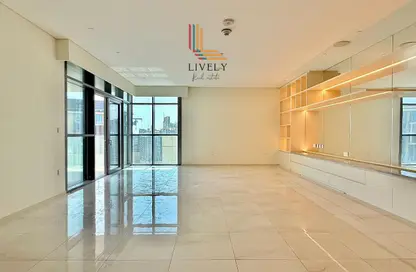 Apartment - 2 Bedrooms - 4 Bathrooms for rent in Seef Lusail Tower 1 - Seef Lusail - Lusail City - Lusail
