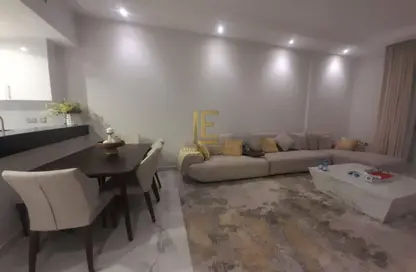 شقة - غرفة نوم - 2 حمامات للبيع في جنوب فوكس هيلس - فوكس هيلز - الوسيل