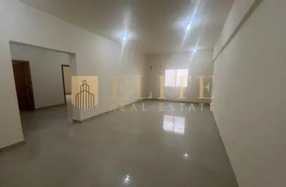 Apartment - 3 Bedrooms - 3 Bathrooms for rent in Al Nasr Street - Al Nasr - Doha