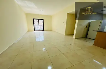 Apartment - 2 Bedrooms - 3 Bathrooms for rent in Catania - La Piazza - Fox Hills - Lusail