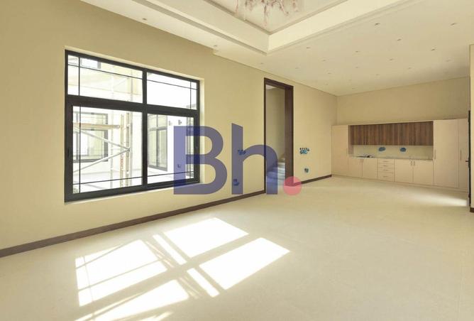 970537 - Property Image 2