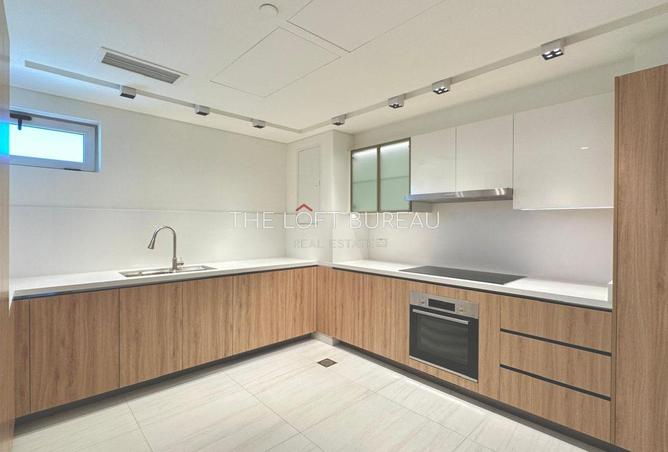 903400 - Property Image 2