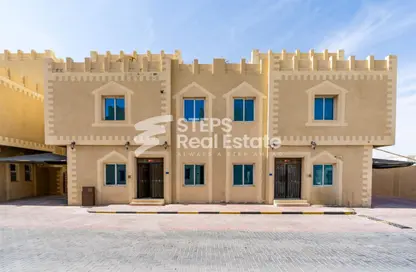 فيلا - 5 غرف نوم - 4 حمامات للايجار في شارع الوعب - الوعب - الدوحة