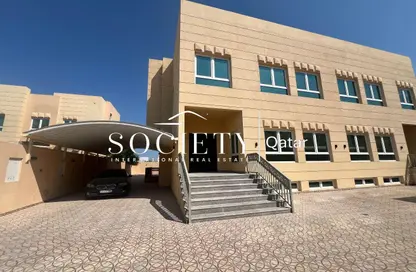 Villa - 5 Bedrooms - 6 Bathrooms for rent in Al Duhail - Al Duhail - Doha
