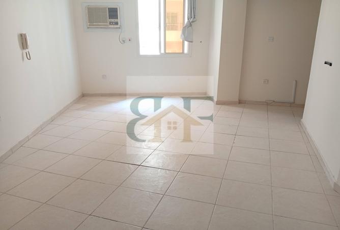 953169 - Property Image 2