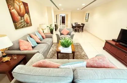 شقة - 3 غرف نوم - 3 حمامات للايجار في مجمع الريفيرا - فريج بن محمود- جنوب - فريج بن محمود - الدوحة