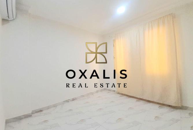 999864 - Property Image 3