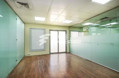 مساحات مكتبية - استوديو - 2 حمامات للايجار في مبنى سلوي التجاري - طريق سلوى - الدوحة