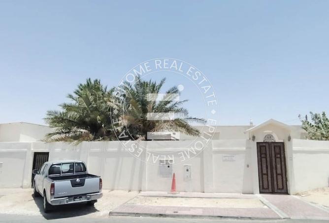 957540 - Property Image 2