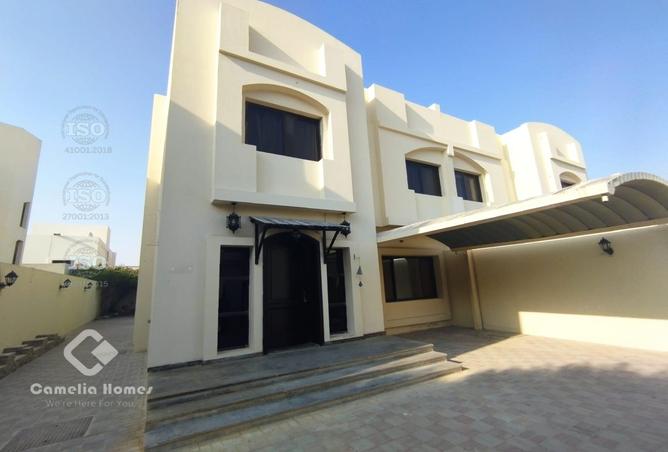 936749 - Property Image 2