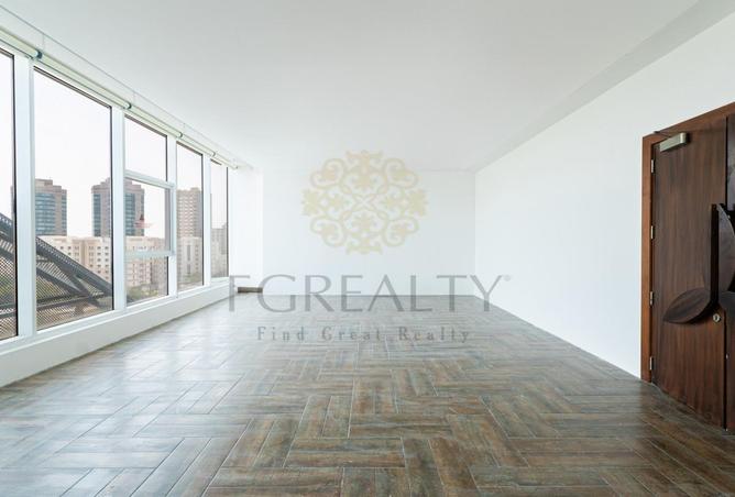 1003010 - Property Image 2