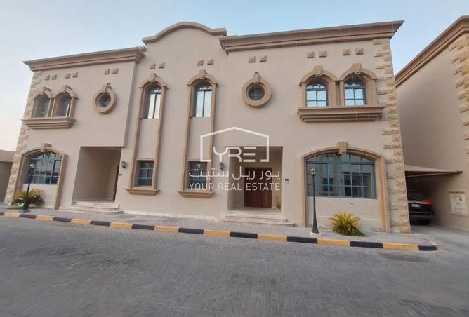 933060 - Property Image 2