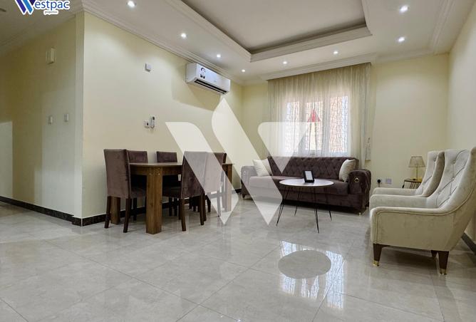 891643 - Property Image 2