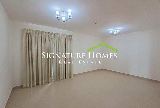 952820 - Property Image 3