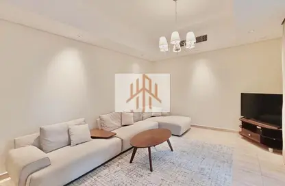 Apartment - 2 Bedrooms - 2 Bathrooms for rent in Giardino Apartments - The Pearl Island - Doha