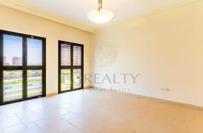 Apartment - 2 Bedrooms - 3 Bathrooms for sale in Mercato - Qanat Quartier - The Pearl Island - Doha