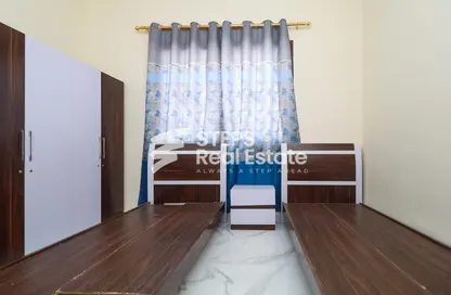 سكن الموظفين - استوديو - 2 حمامات للايجار في أم صلال علي - أم صلال على - الدوحة