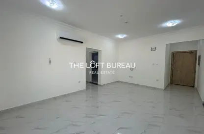 Apartment - 3 Bedrooms - 3 Bathrooms for rent in Bin Omran - Fereej Bin Omran - Doha